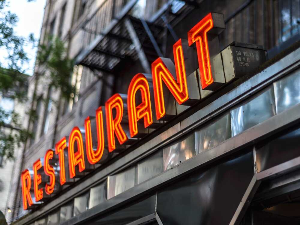 naming restaurantes