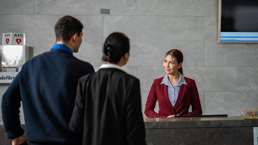 viajeros en los hoteles